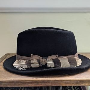 Black medium brim fedora